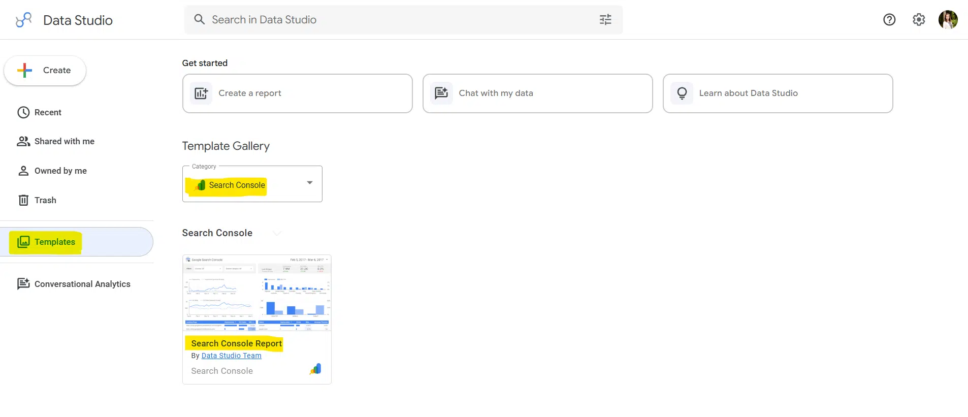 The image shows where to find the "Search Console Report" template within Data Studio (formerly Looker Studio).